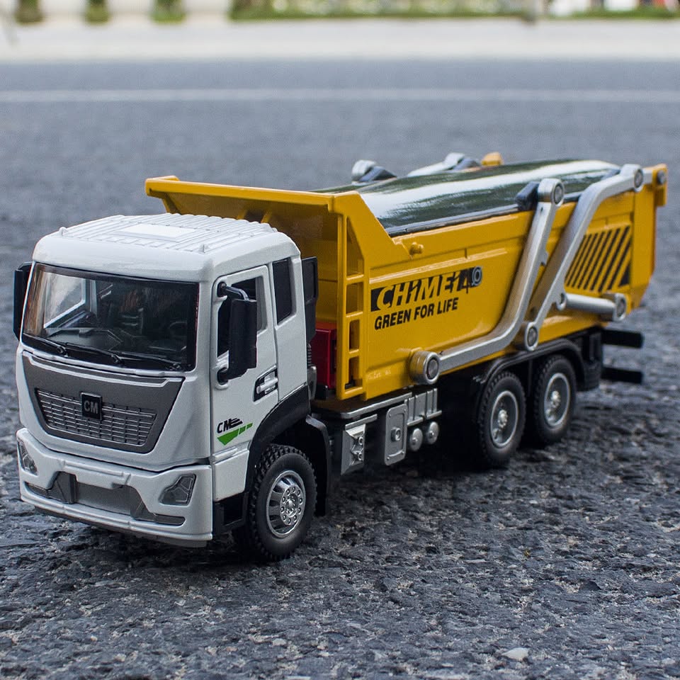 Engineering Transporter Diecast Muck Truck